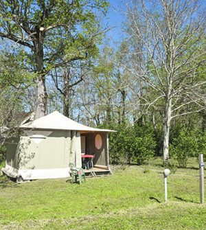 extérieur bungalow camping la sagne