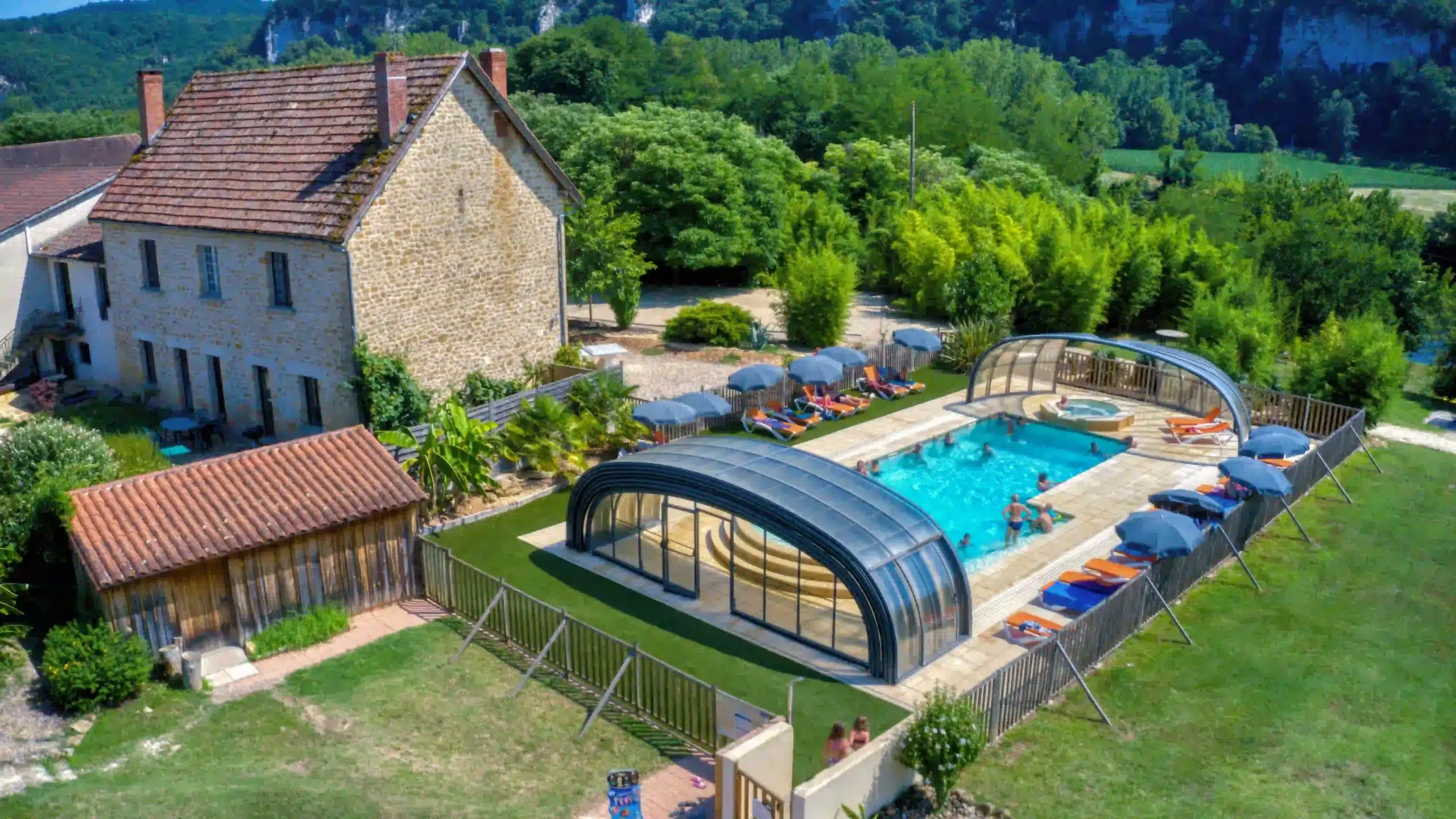 Espace aquatique du camping Lanzac